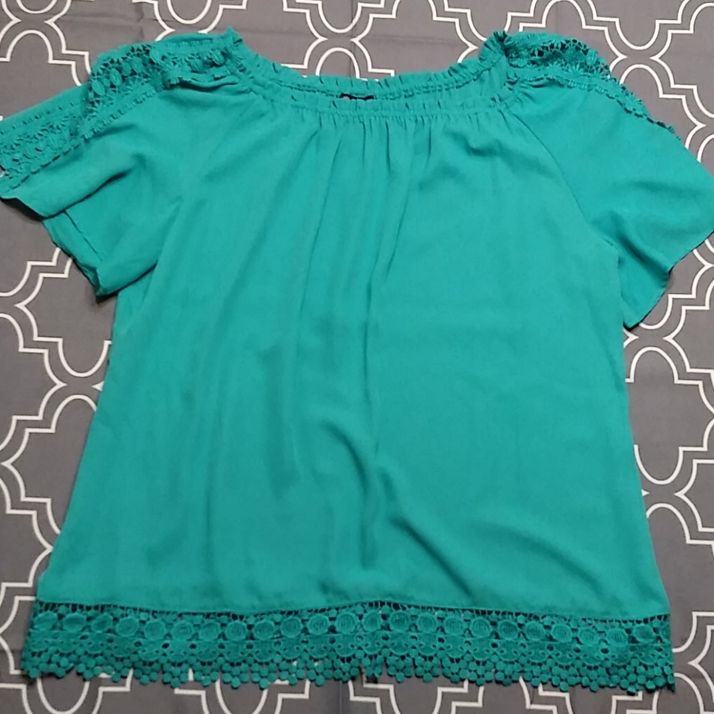 Teal short sleeve top